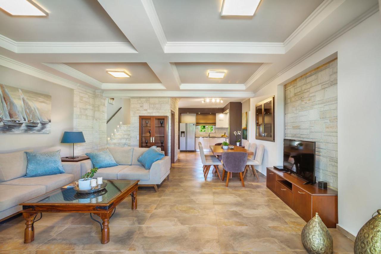 Sunny Villas Resort & Spa 하니오티 외부 사진